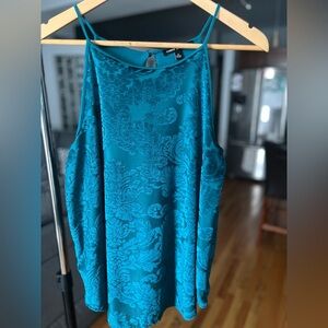 Cable & Gauge Velvet Paisley Top